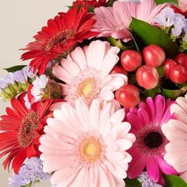 Blumen Frische Schnittblumen Dekoration Schenken Süßigkeiten & Schokolade Pralinen Floraqueen