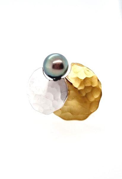 # 18K yellow gold and 18K white gold ring with 6.5mm Tahitian pearl