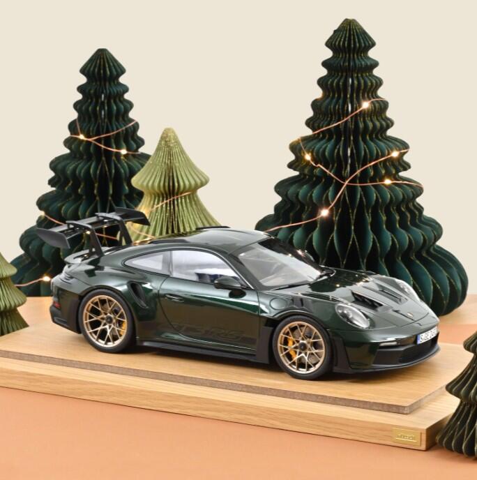 Norev - 127532 - 2022 Porsche 911 GT3 RS - Jetgrün metallic und schwarz - 1/12