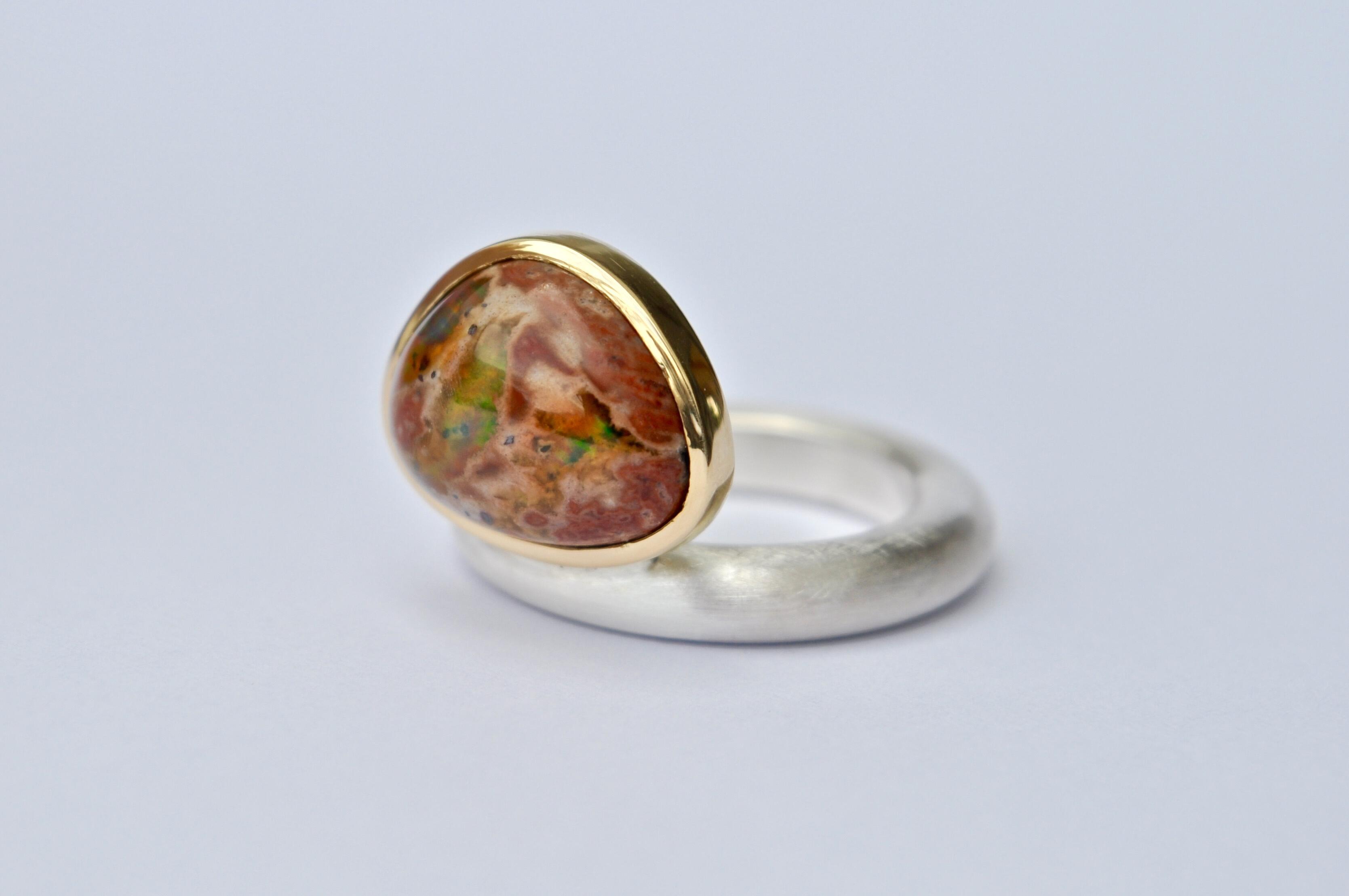 Mexikanischer Opal Ring aus Silber und Gold (18 Karat)