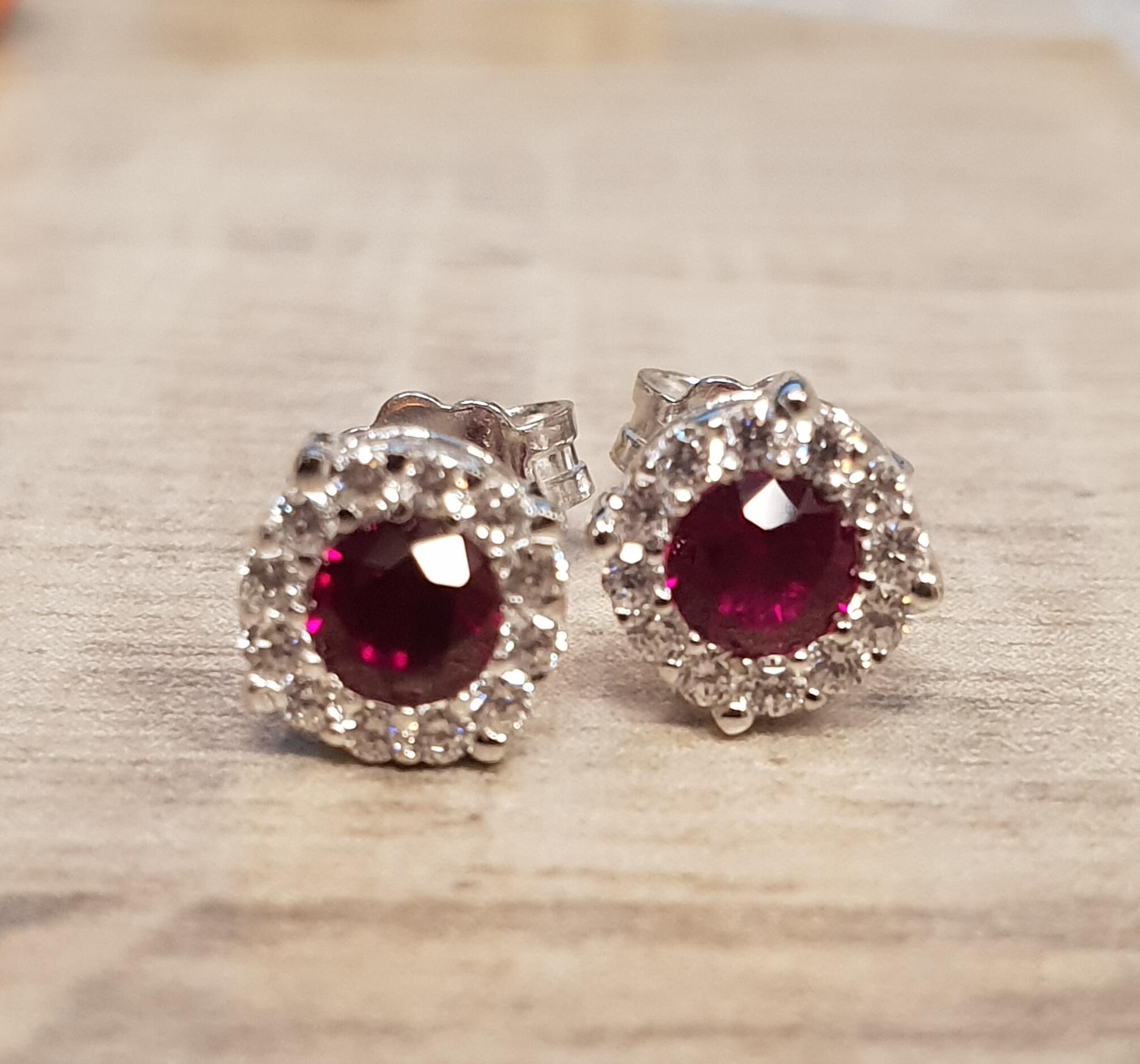 White and red zirconia earrings