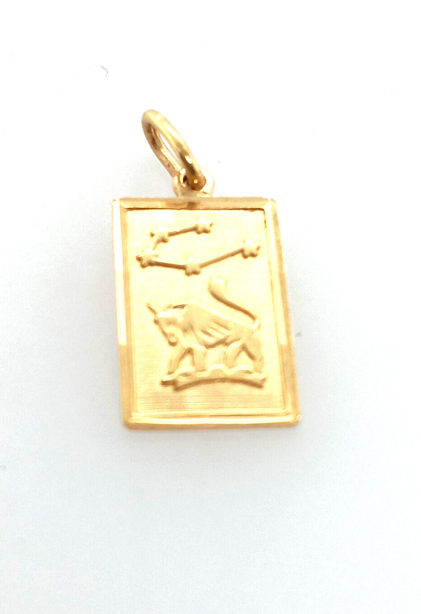 Pendentif médaille 1.3X0.8cm taureau or jaune 18K ( dernier modele )