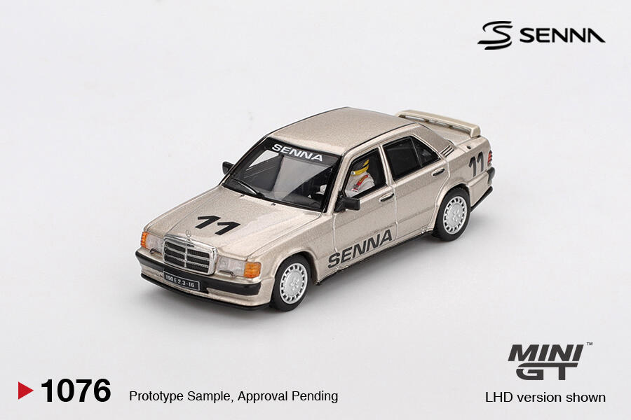 Mini GT - #MGT01076-L - Mercedes-Benz 190 E 2.3-16 #11 - Ayrton Senna - Course des Champions du Nürburgring 1984 avec figurine - 1/64