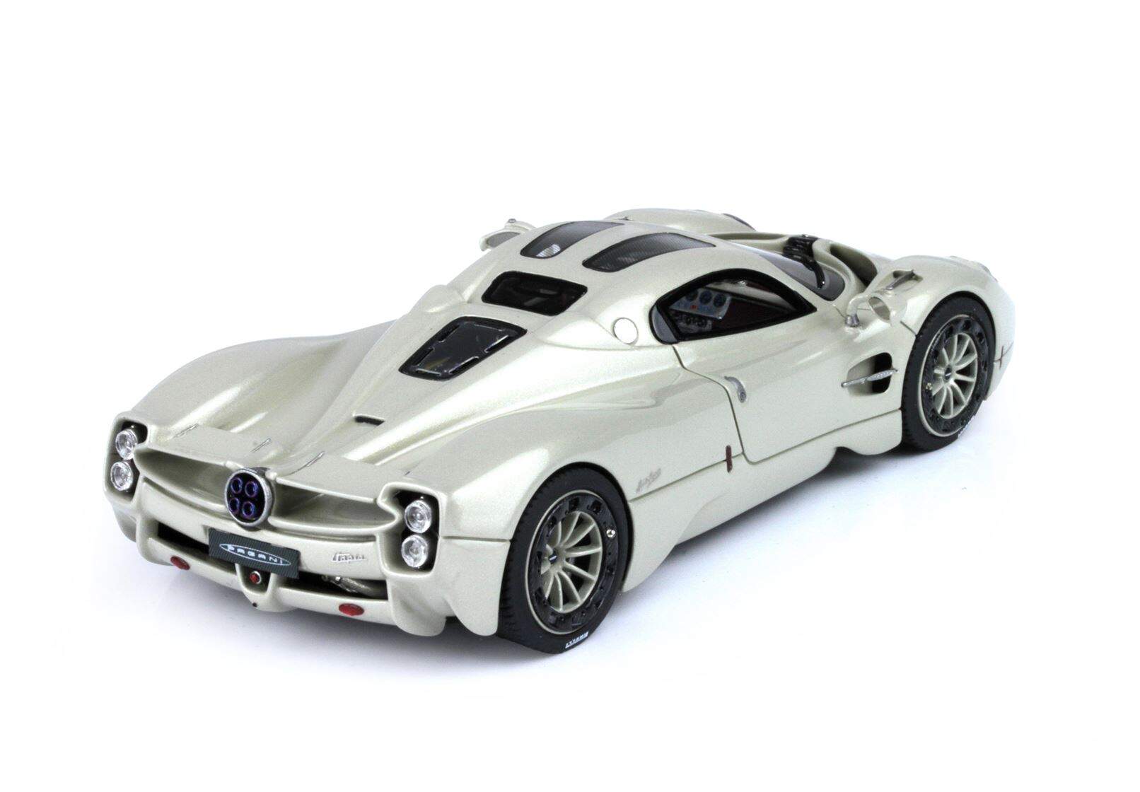 Modèle Réduit 1:43 BBR Pagani Utopia Pearl White - Référence BBRC274A - Neuf