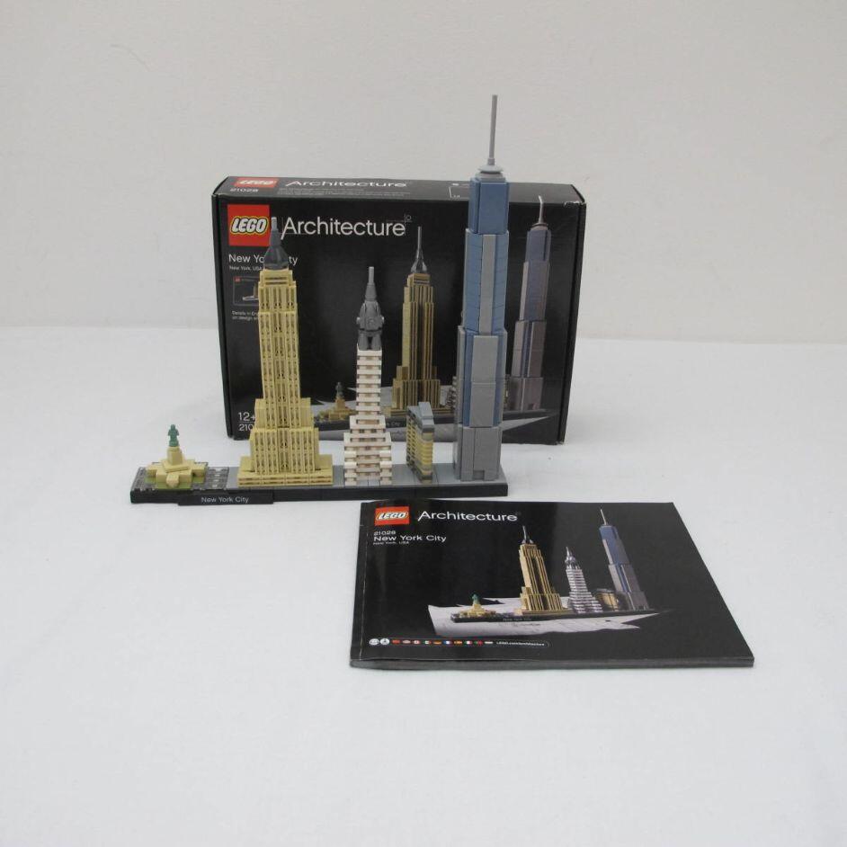 New York City. Complete with instructions and box