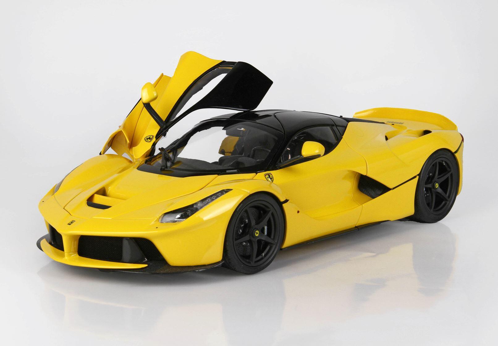 1:18 Ferrari LaFerrari -- Modena Yellow / Gloss Black Roof