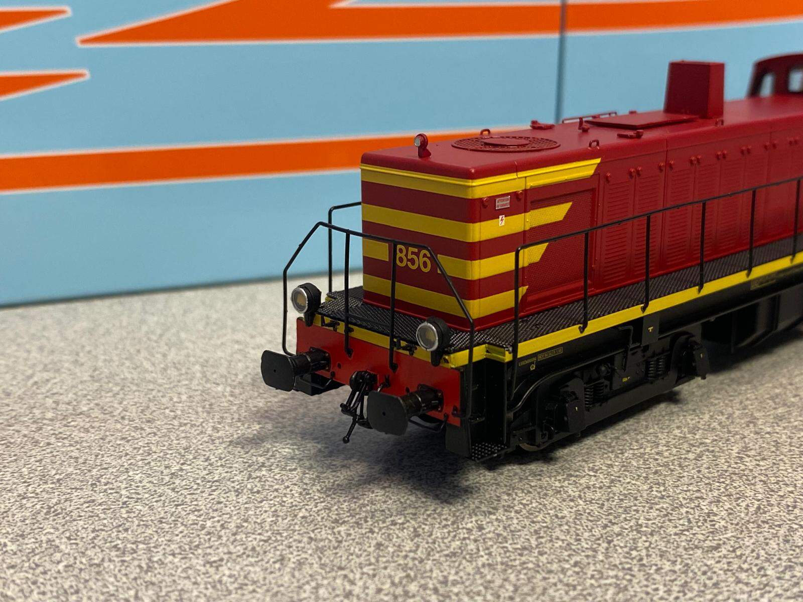 Locomotive diesel 856 - Patrimoine - Institut national pour le