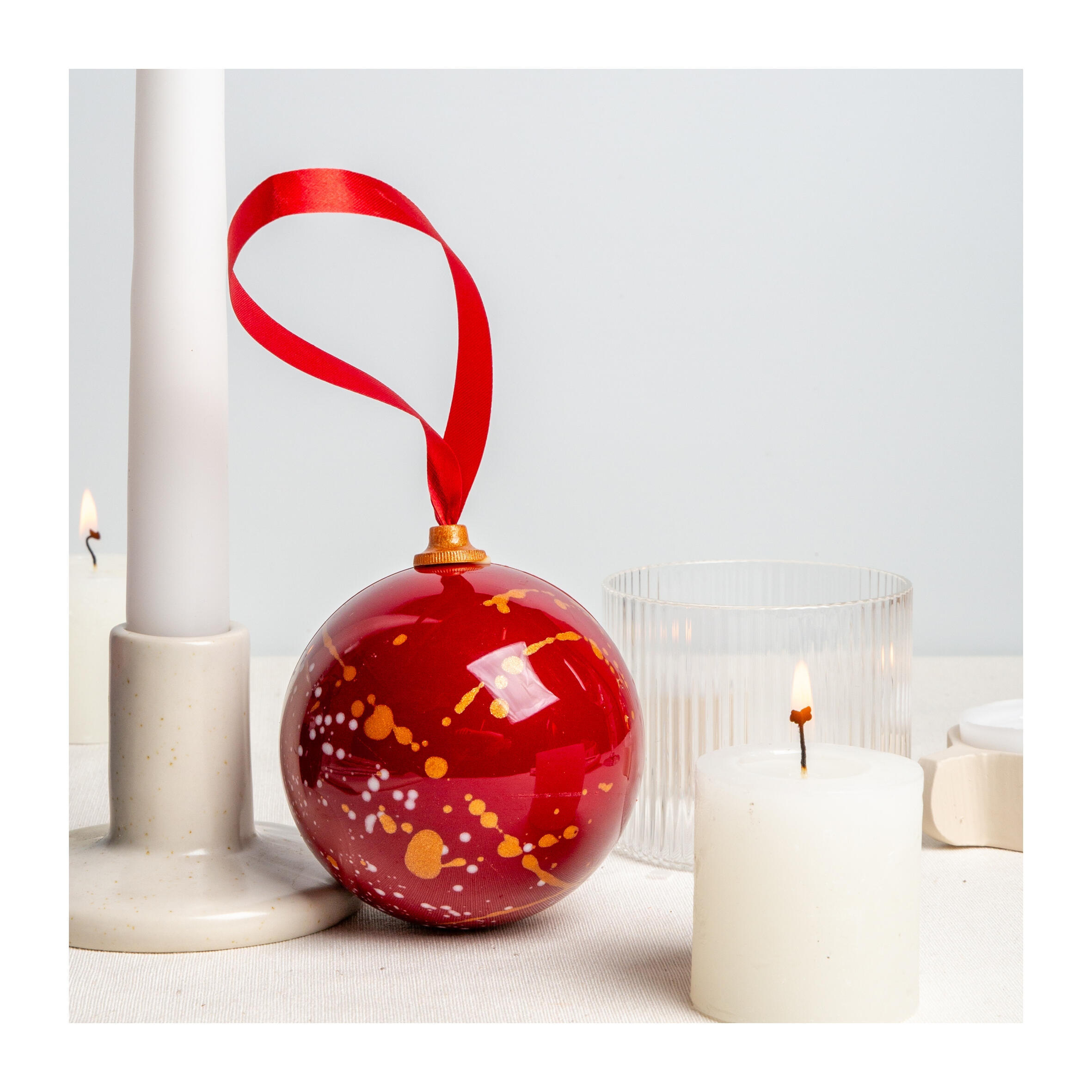 Weihnachtkugel aus Schokolade