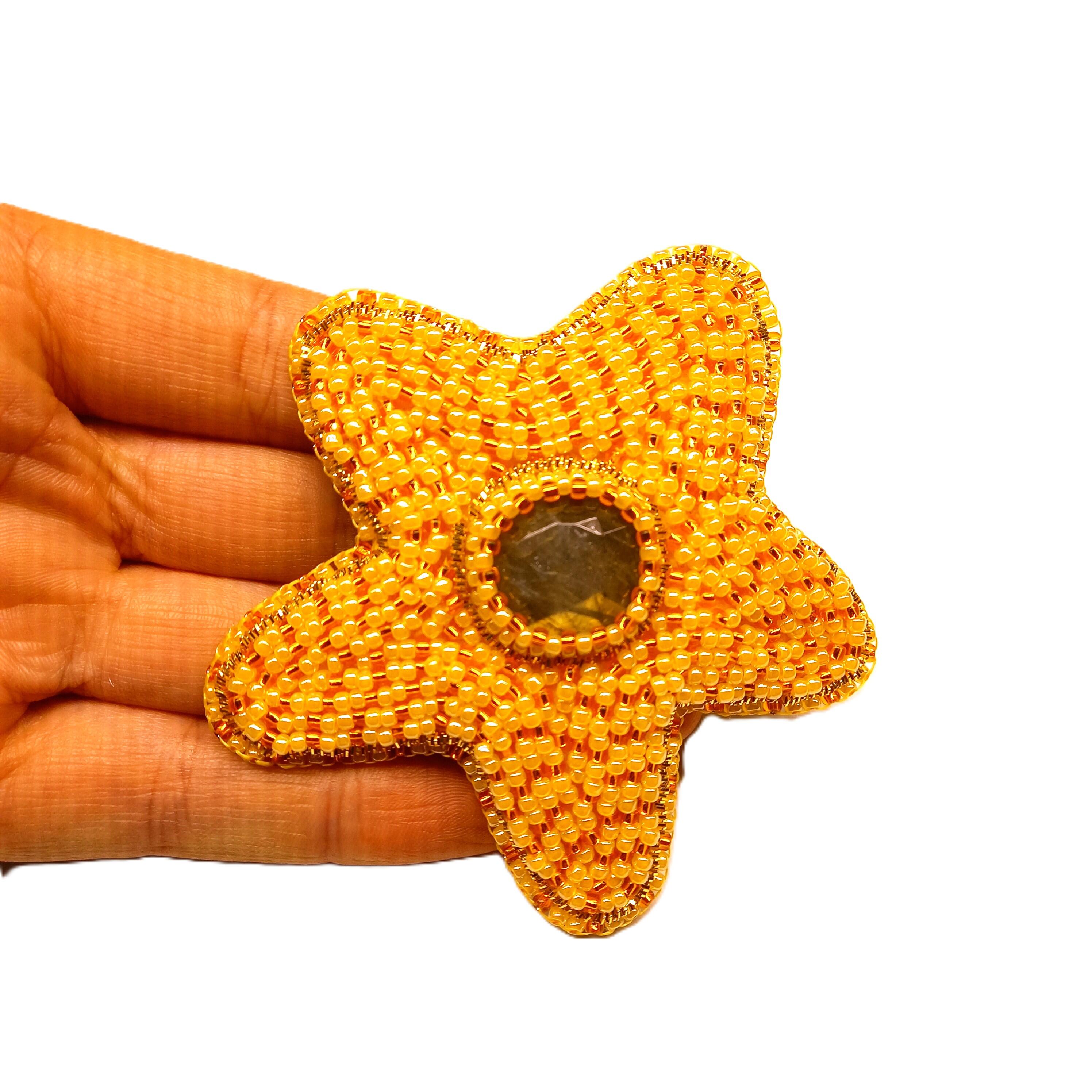 Sternbrosche mit Labradoritstein