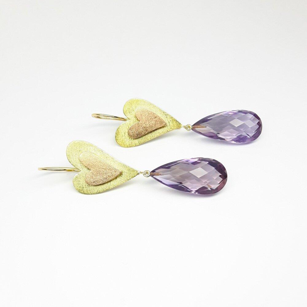 Earrings in 18kt yellow rose gold and amethyst pampels. Unique piece.