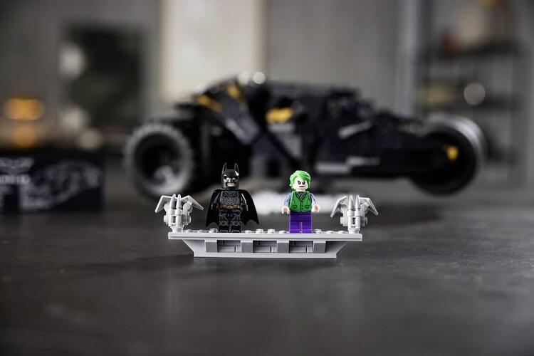 LEGO Super Heroes 76240 La Batmobile™ Tumbler - Lego