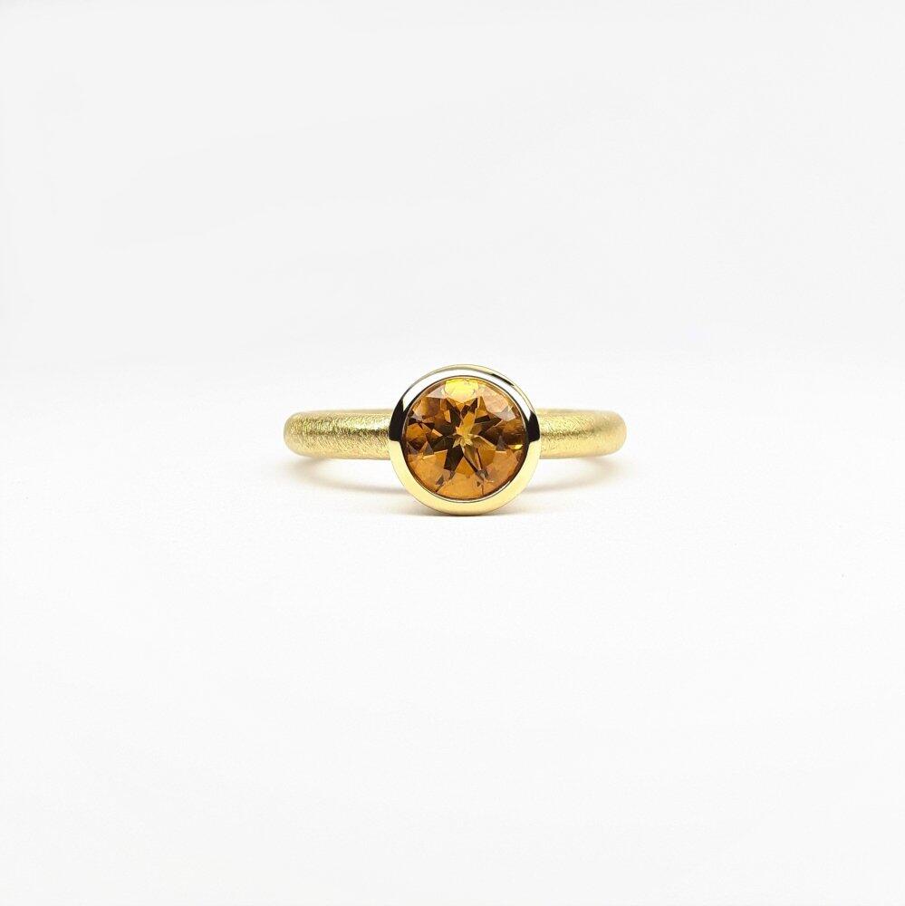 "combiring medium", 18kt yellow gold and intense yellow citrine Ø7mm.
