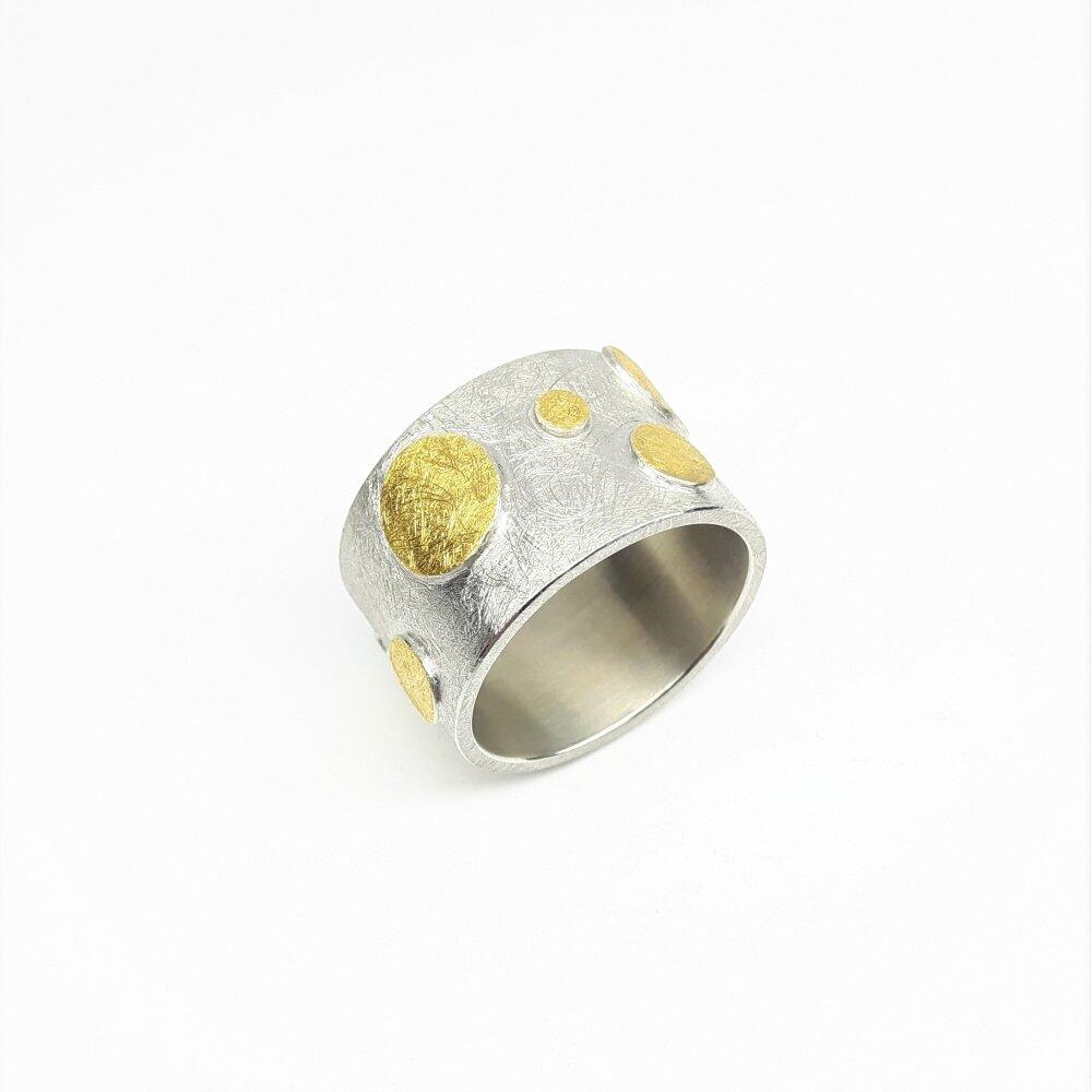 "dots", bague en argent 925/- et or fin.