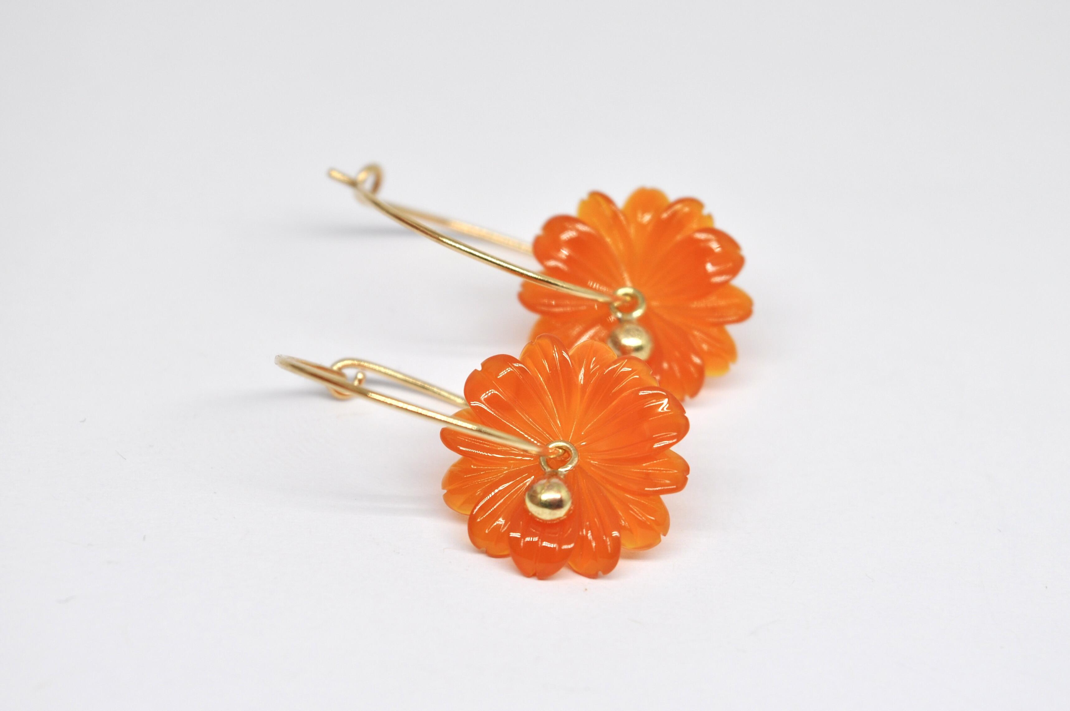 18k Yellow Gold Hoop Earrings with Orange Agate Flowers