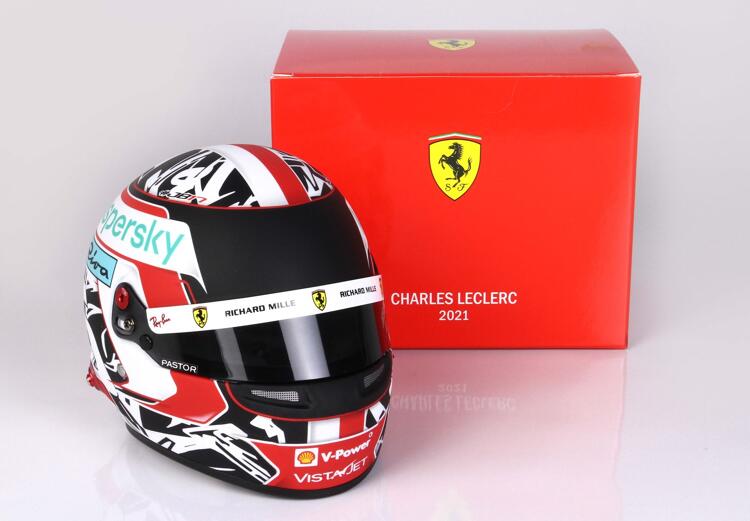 Mini casque Charles Leclerc Miami Special Edition 2025 à l'échelle 1:2 en MULTIC Mini casque Charles Leclerc Miami Special Edition 2025 à l'échelle 1:2 en MULTIC