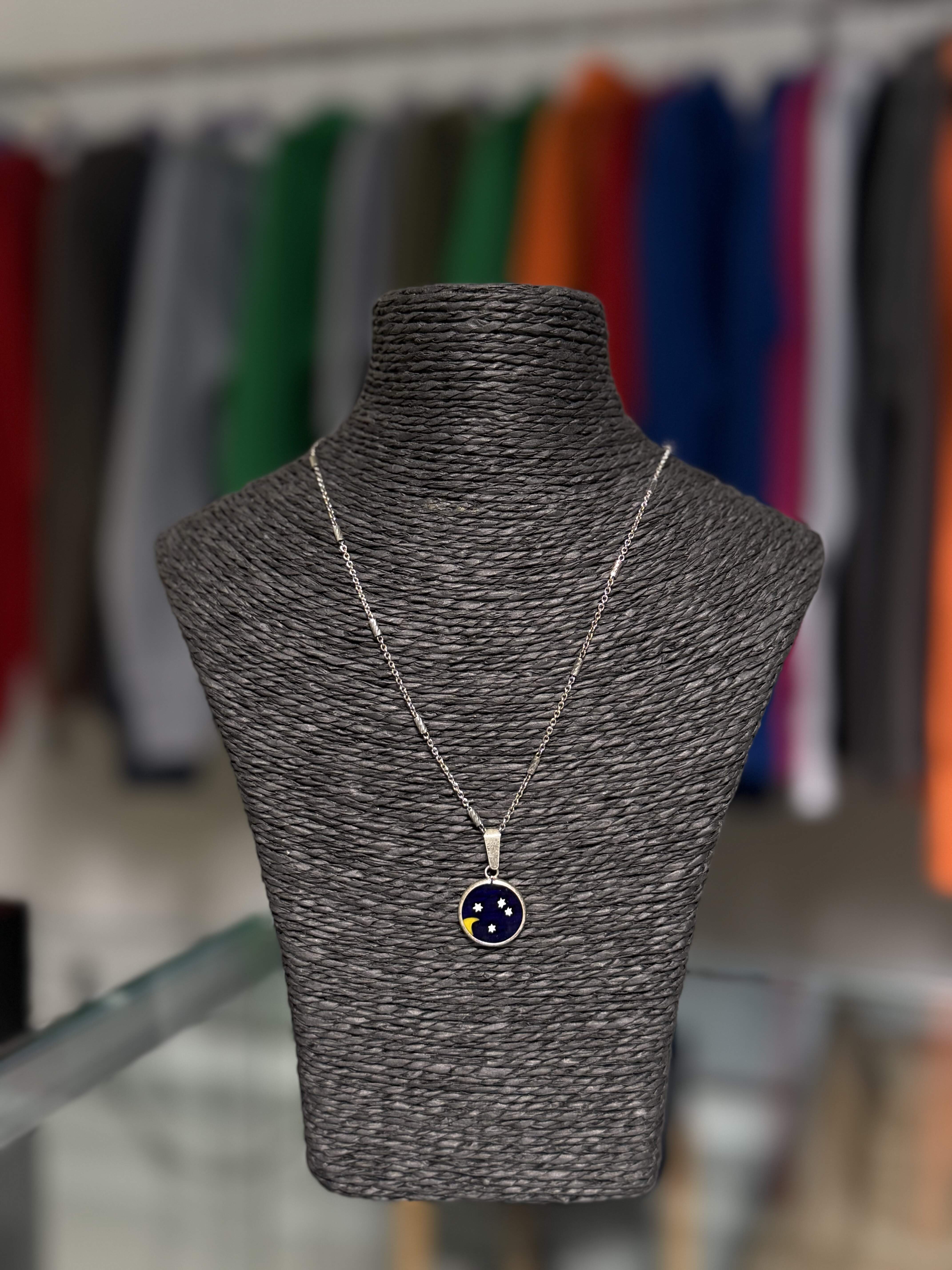 Collier élégant Avec Pendentif En Verre De Murano Bleu Et Rose - Longueur 30-35 Cm