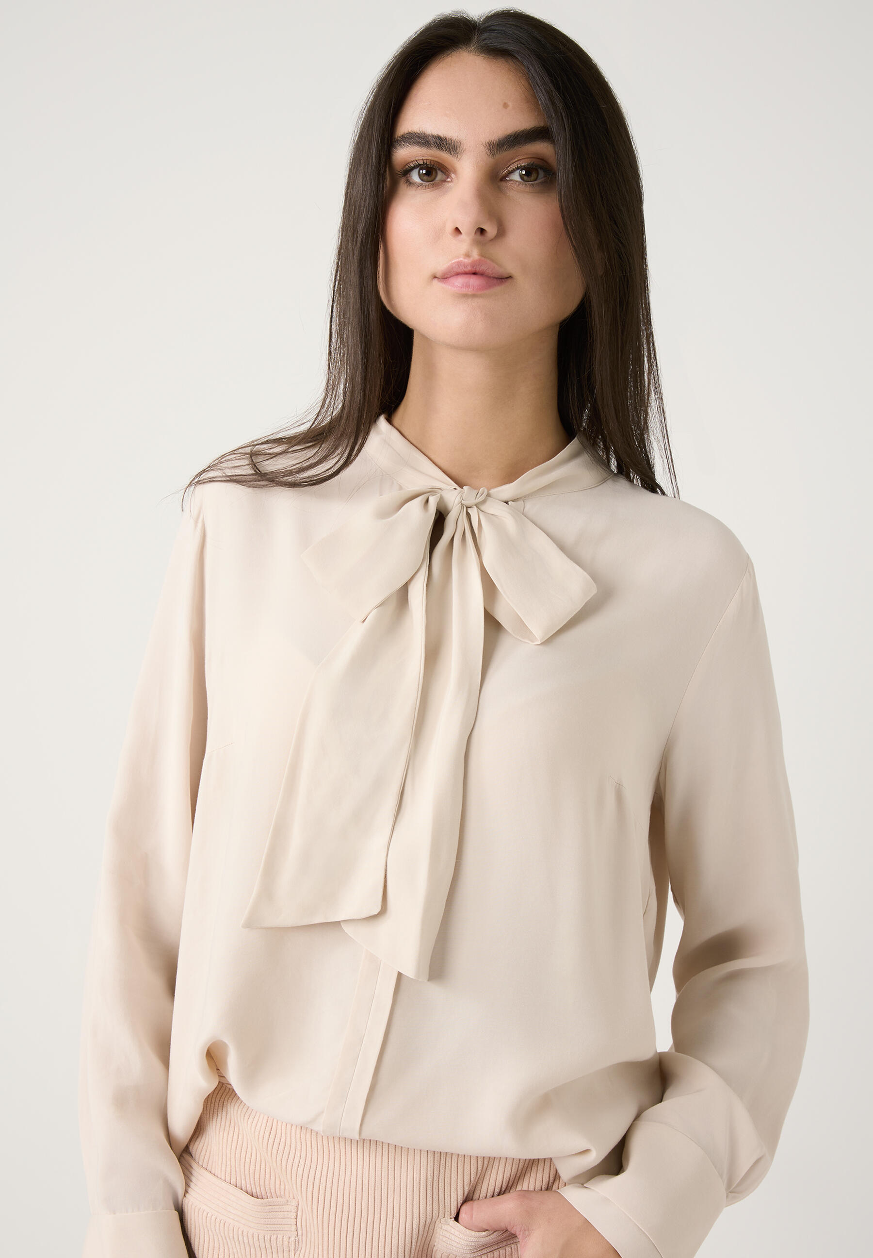 Feminine Viscose Blouse