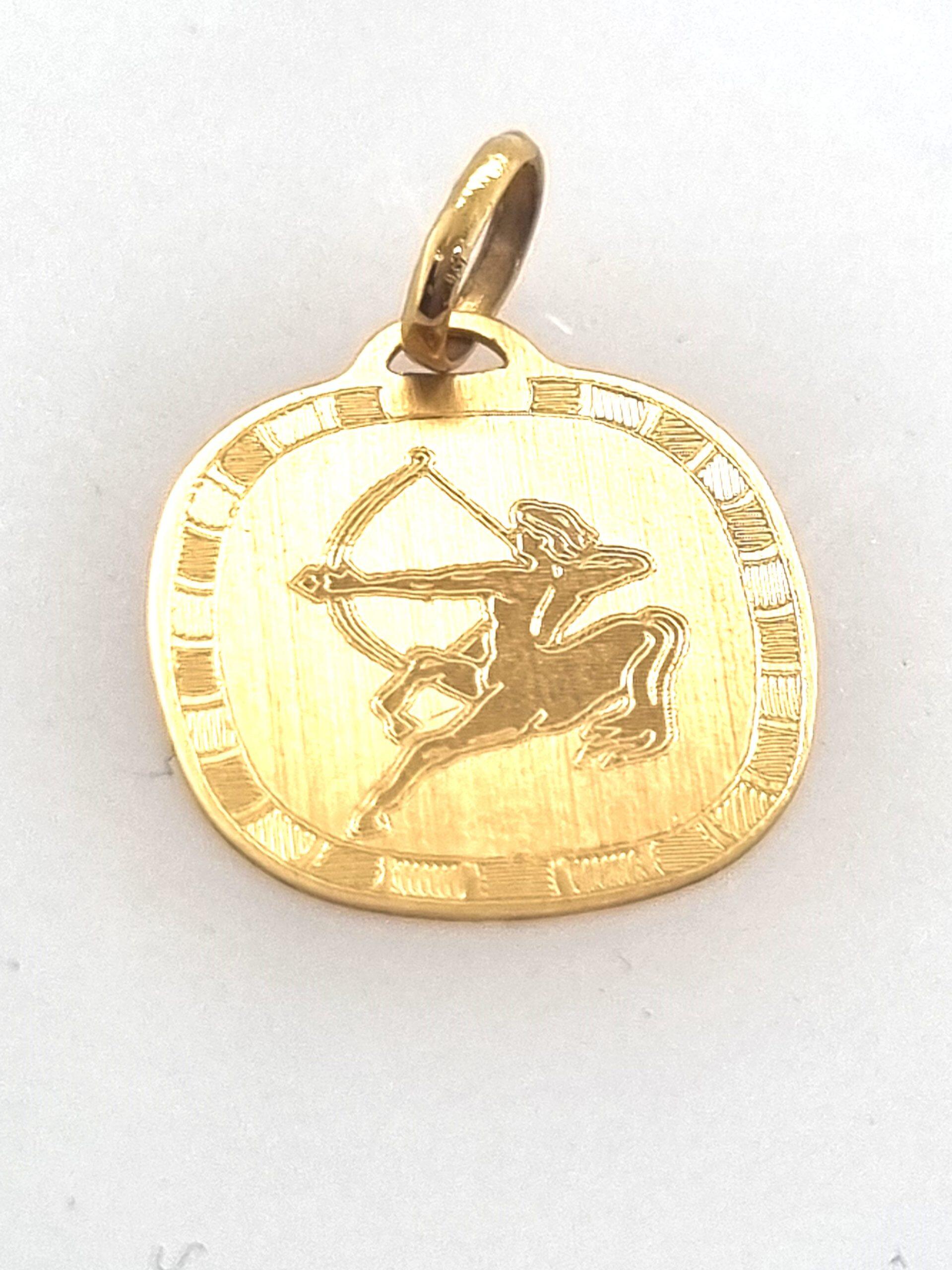 Pendentif médaille 1.4X1.4cm sagittaire or jaune 18K ( dernier modele )