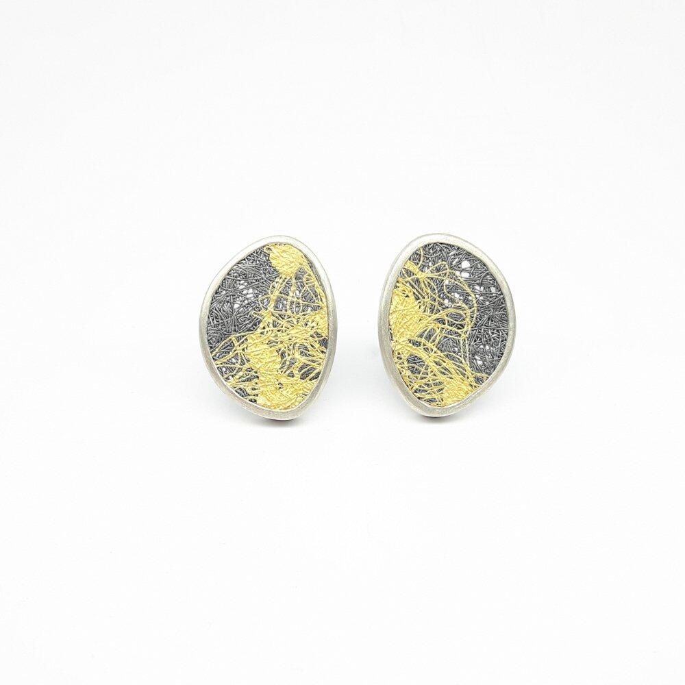 Stud earrings made of 925 silver, fine silver and 24kt fine gold. One of a kind.