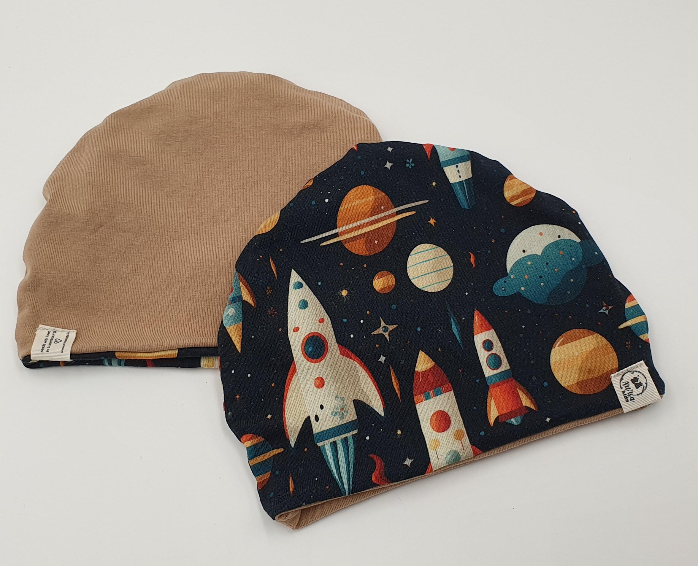 Bonnet réversible et évolutif  "Fusees vers l'Espace "