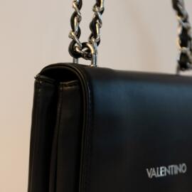 Sacs à main, portefeuilles et étuis Valentino