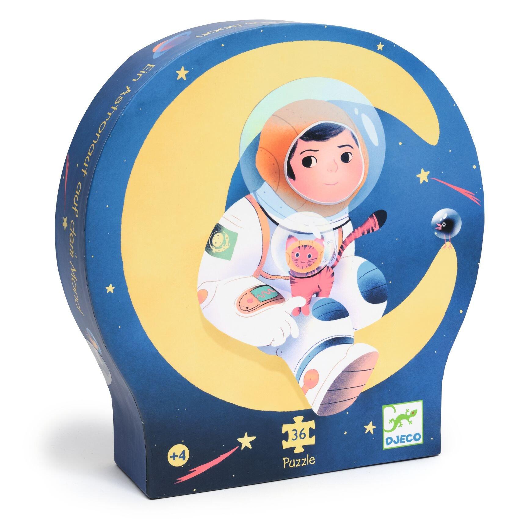 An astronaut on the Moon - 36 pcs