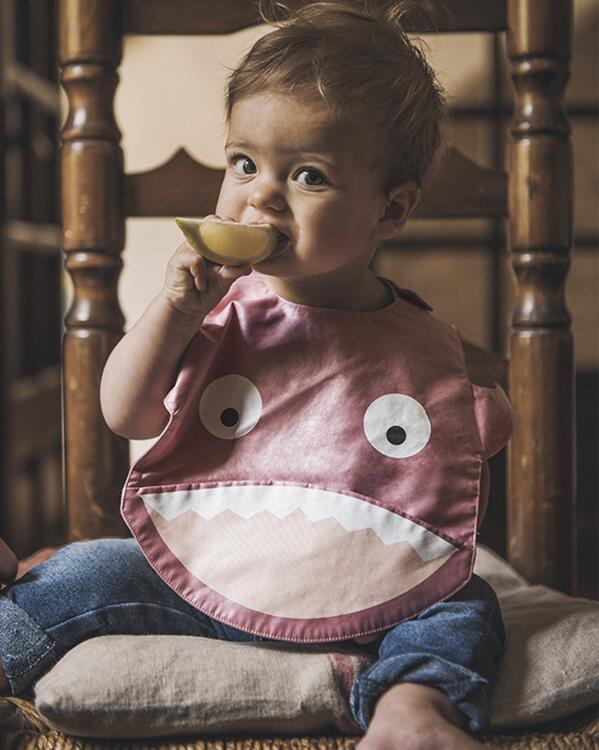 Baby Bites Bavoir pour enfants mangeur de requin - rose