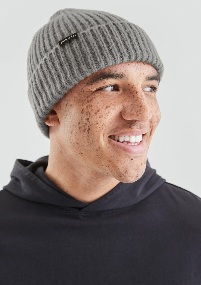 Bonnet en tricot à grosse maille avec logo