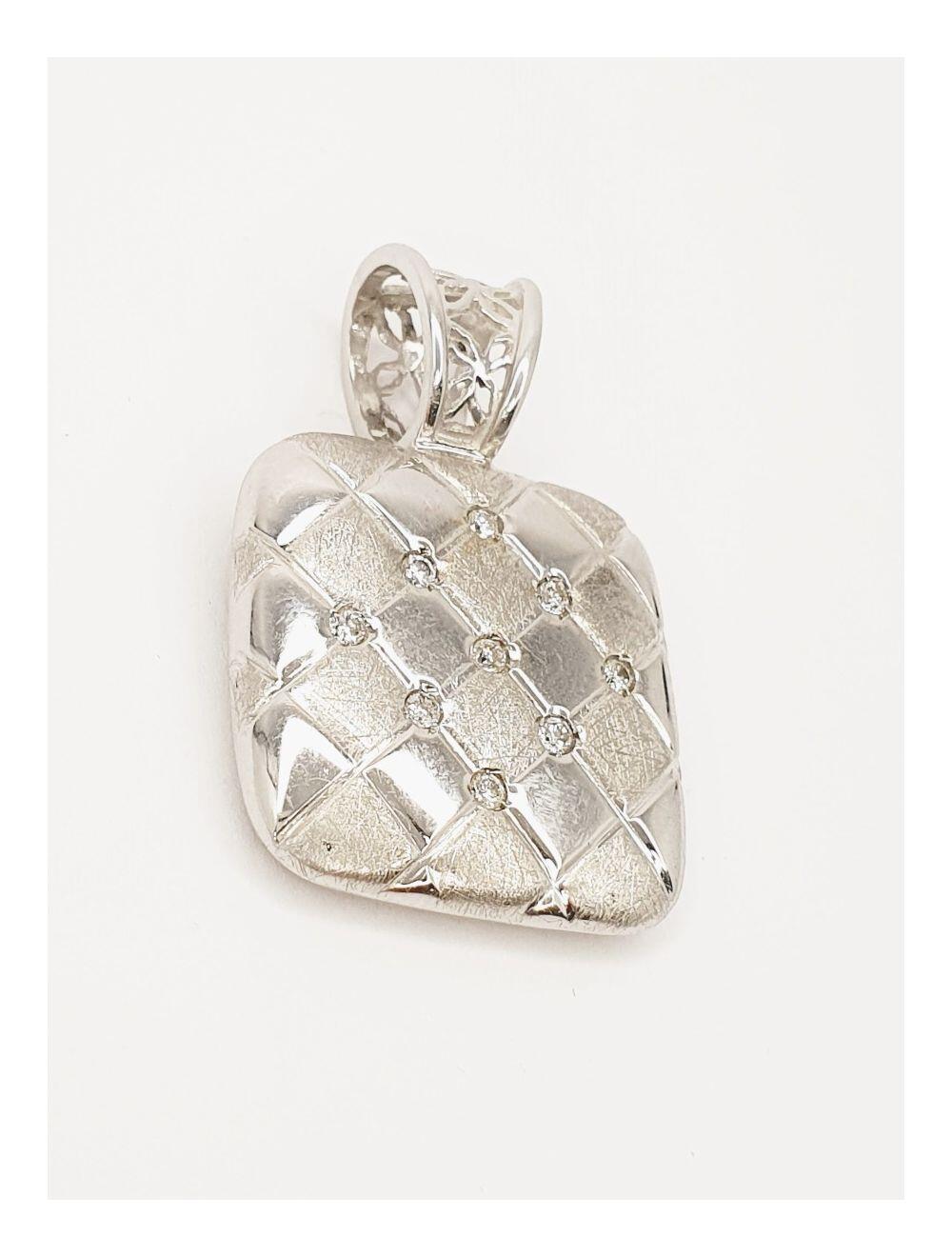 # Weißgoldanhänger mit 0.15ct natürlichen Diamanten