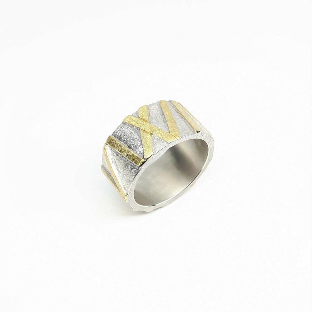 Bague en argent 925/- et or jaune 18kt.