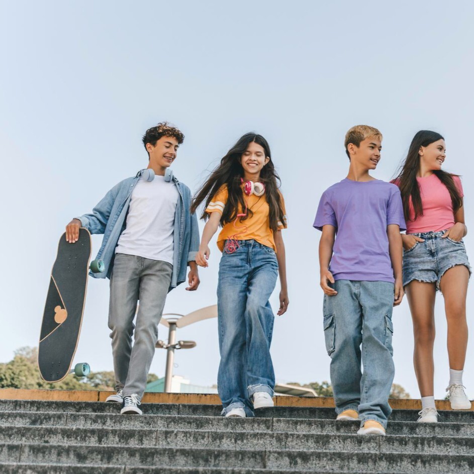 cool kids -3 square - Domino - freepik.jpg