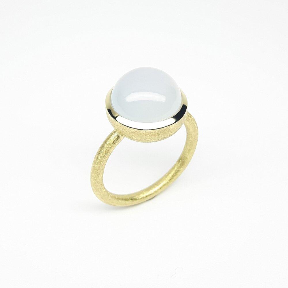 Ring in 18kt yellow gold and light blue chalcedony. Unique piece.