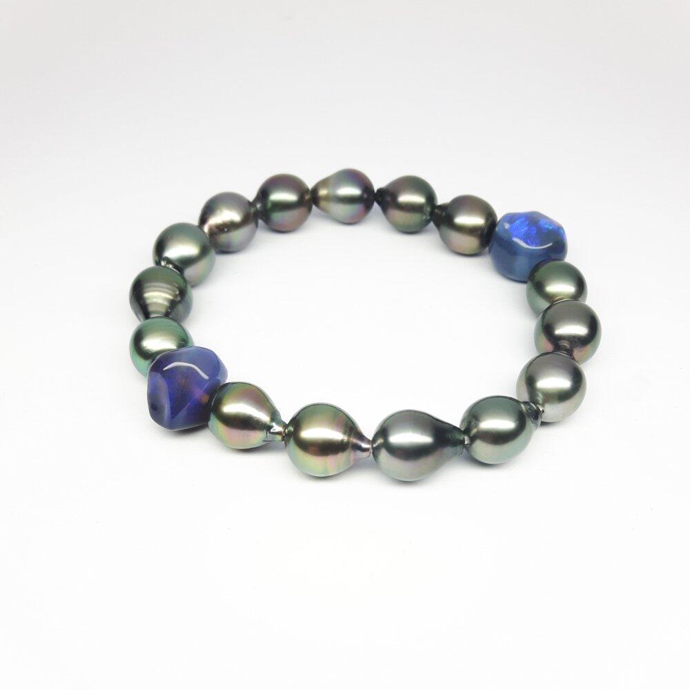 Bracelet made of Tahitian pearls and black opal. One of a kind.