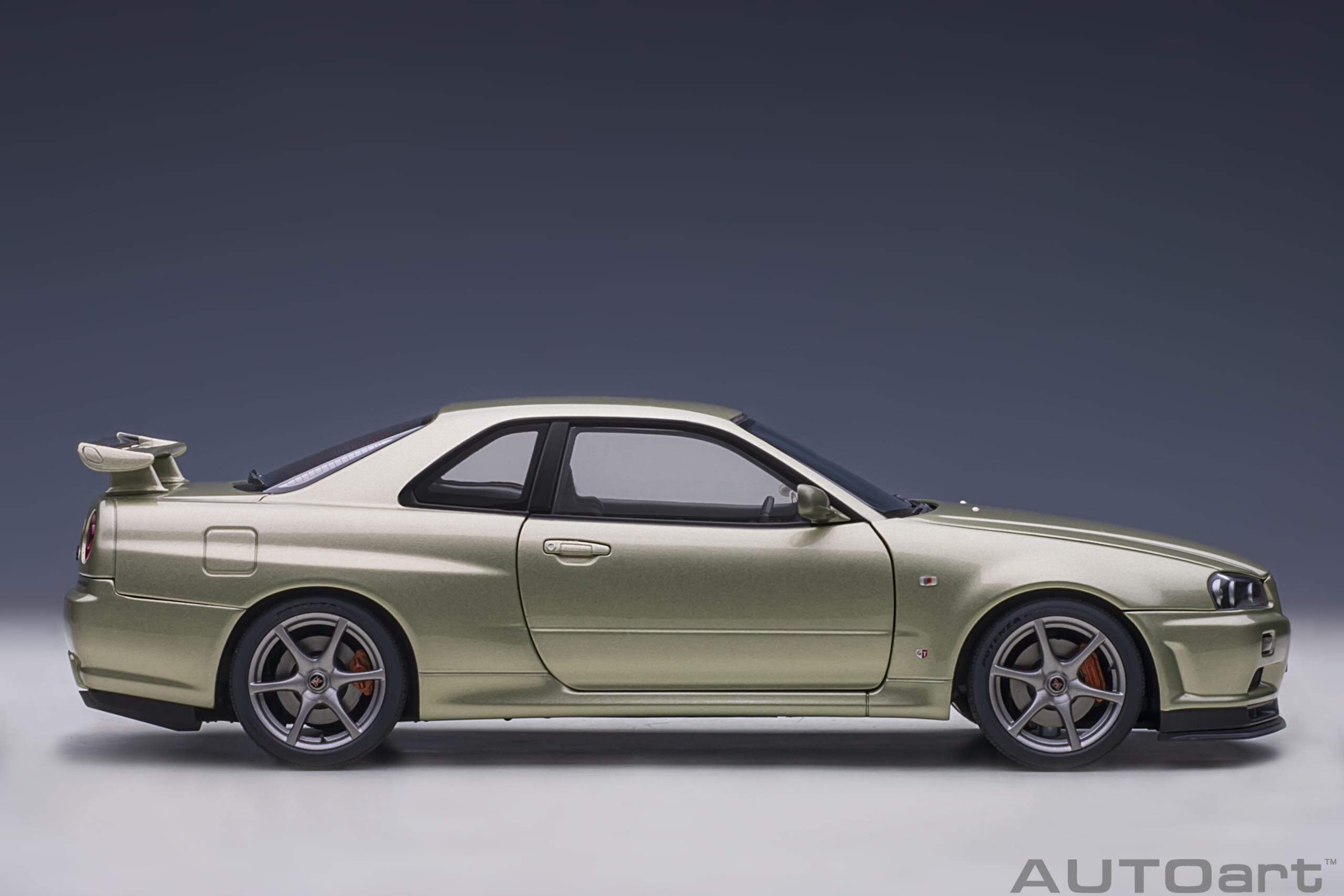 AutoArt 77404 Nissan Skyline GT-R (R34) V-Spec II Nür | Letzshop