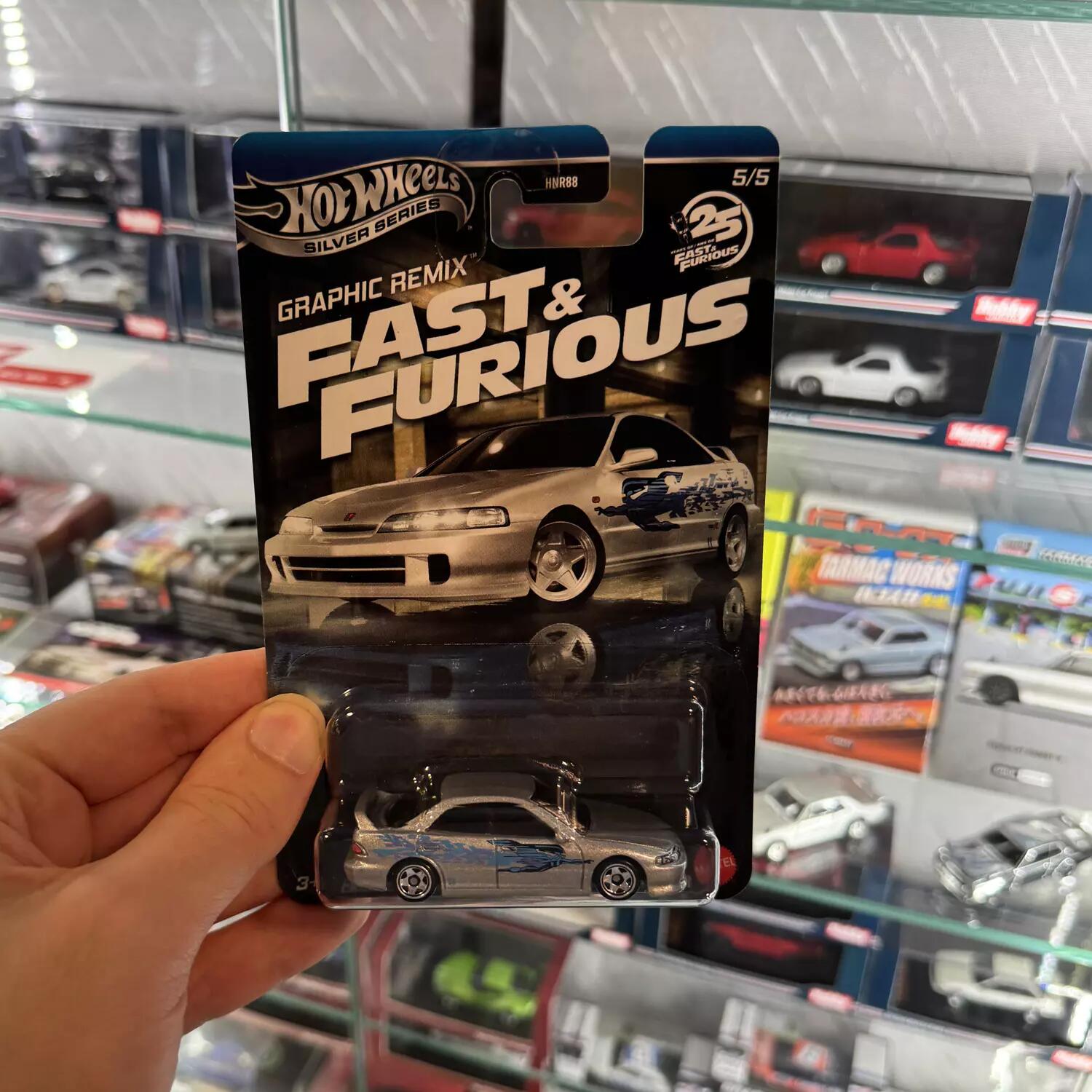 Hot Wheels - Silver Series - HNR88 JBY45 - Acura Integra berline GSR personnalisée - Fast & Furious - Graphic Remix - 1/64
