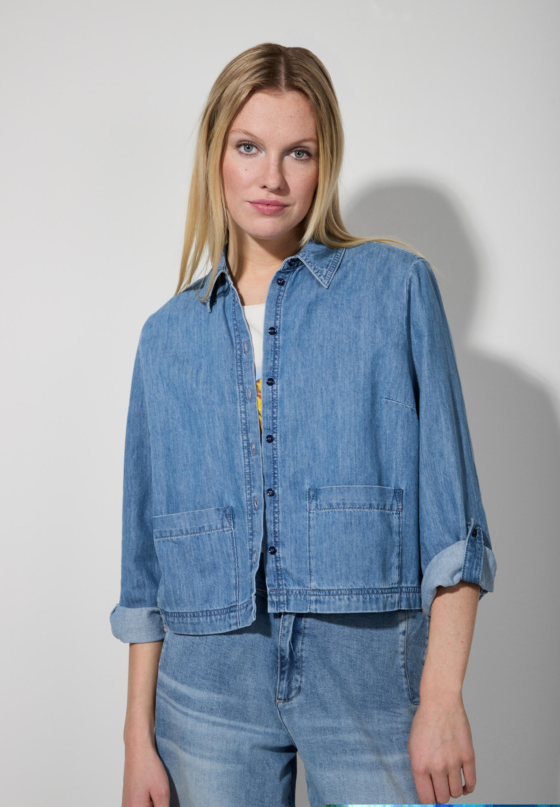 Blouse en jean courte