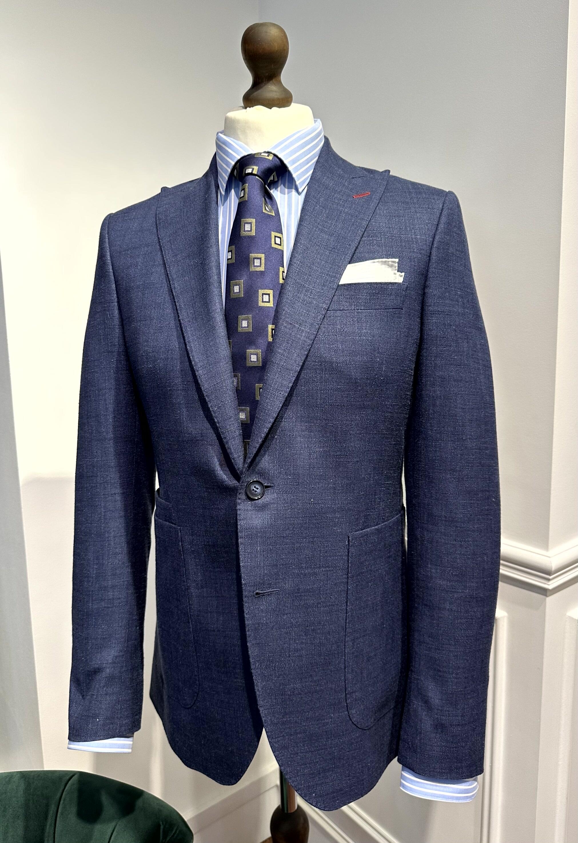 Dunkelblauer Dormeuil Blazer, Größe 50-52