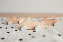 Voitures jouets Jouets pour bébés et équipement d'éveil Figurines Pinch Toys