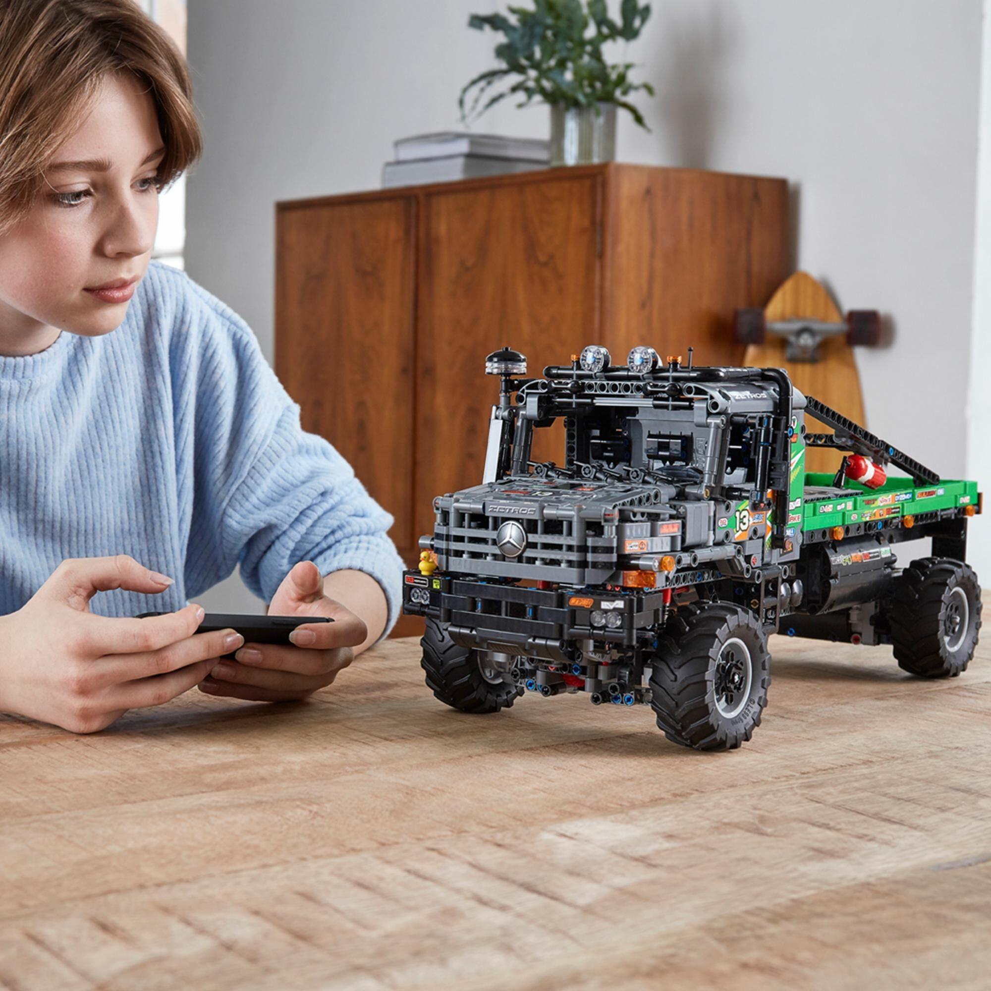 Lego technic mercedes zetros 1833 sales