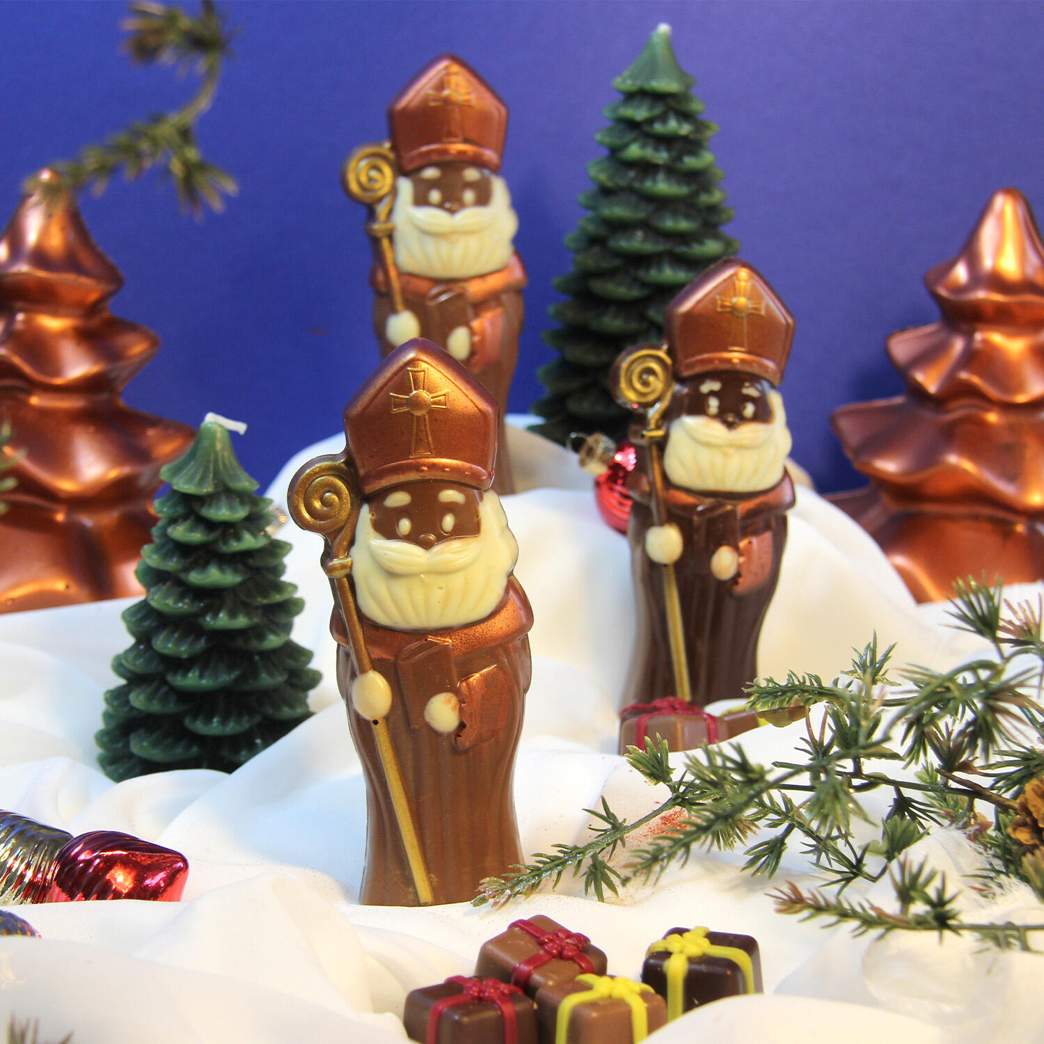 Collection Saint-Nicolas & Noël - Saint-Nicolas  Coloré Red et Gold-