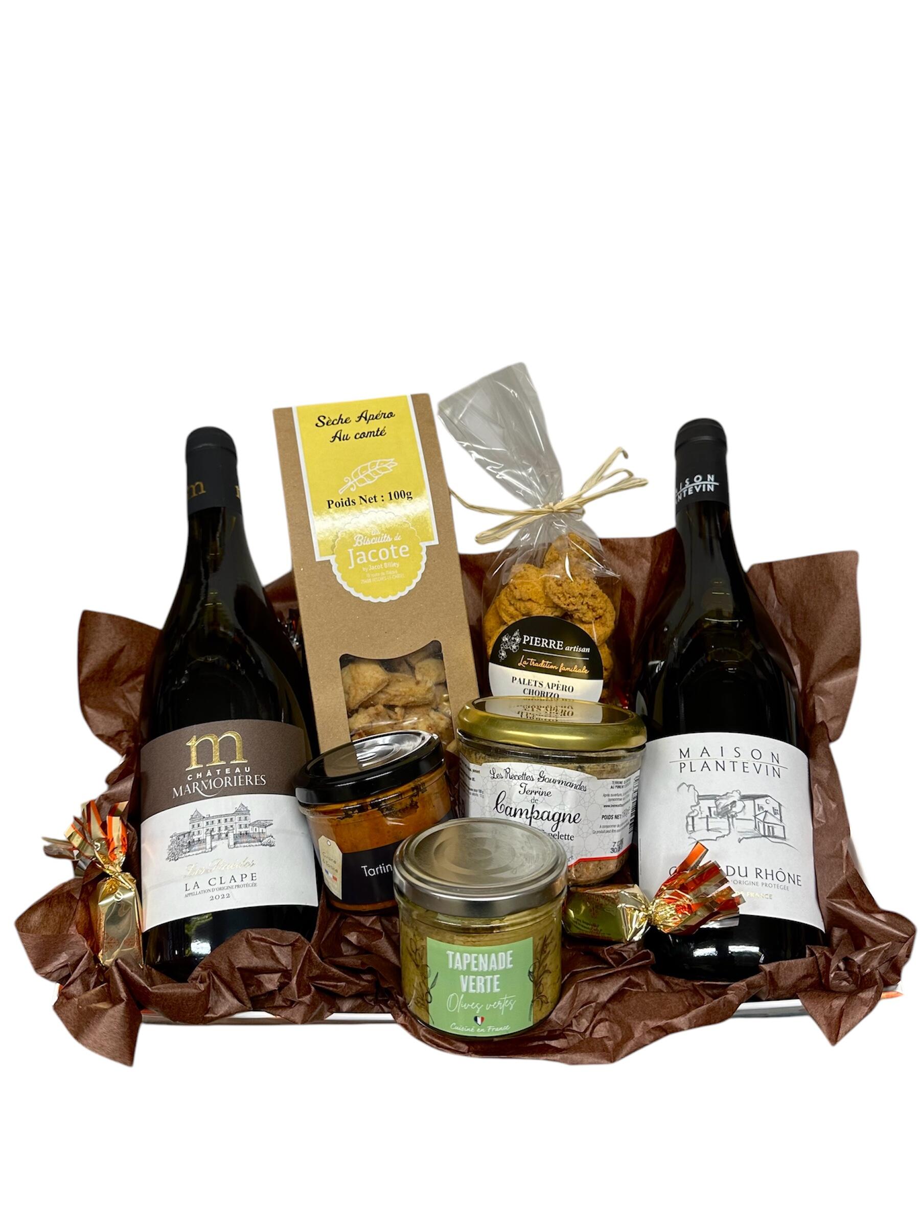 Corbeille vins rouges et plaisirs salés