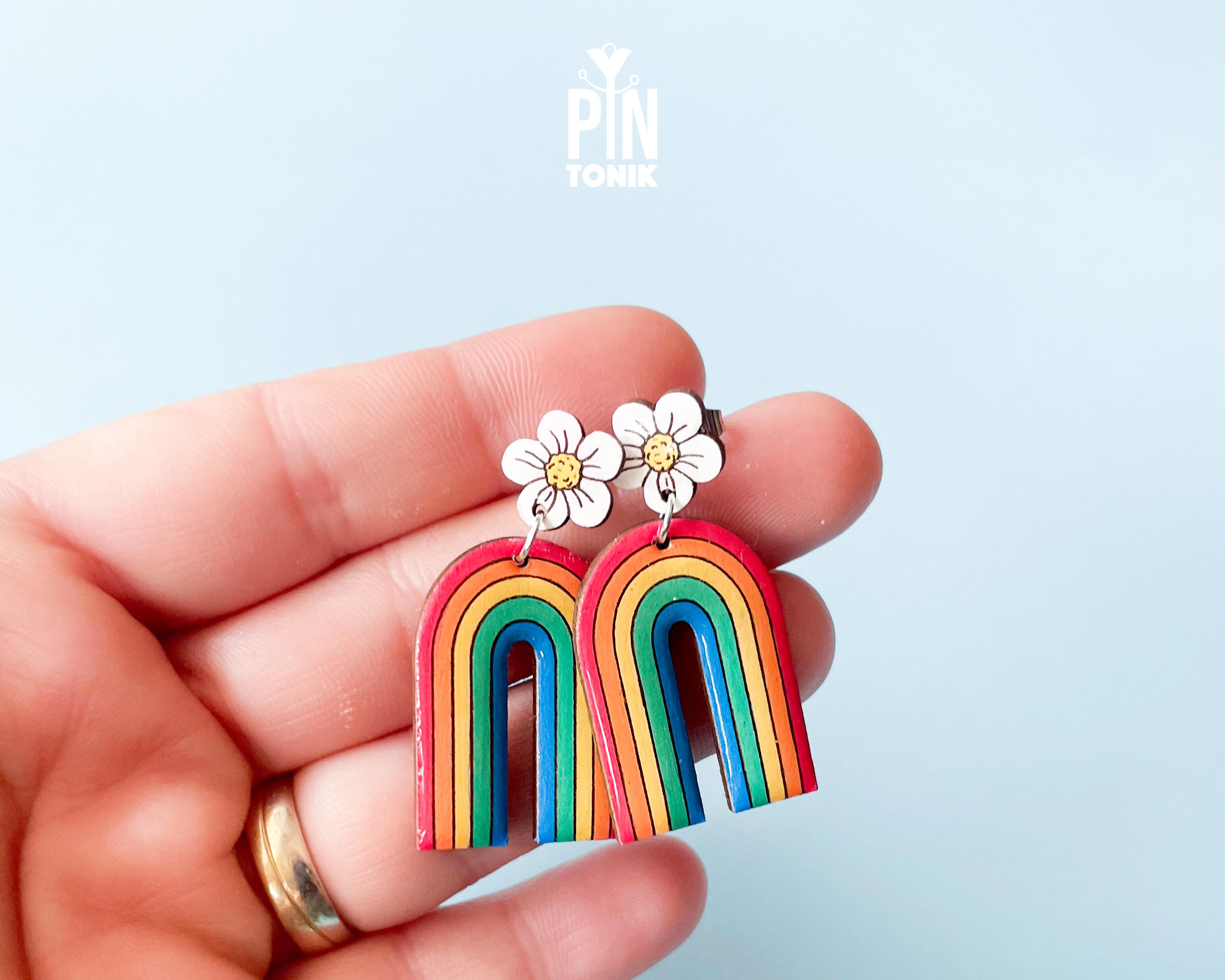 Boucles d'Oreilles Pendantes Arc-en-ciel & Marguerite | Bijoux Colorés | PinTonik