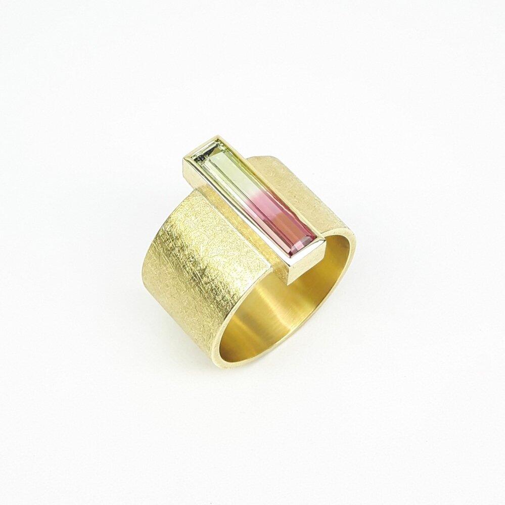 "Watermelon", bague en or 18kt jaune 18kt et tourmaline bicolore melon d'eau. Pièce unique!