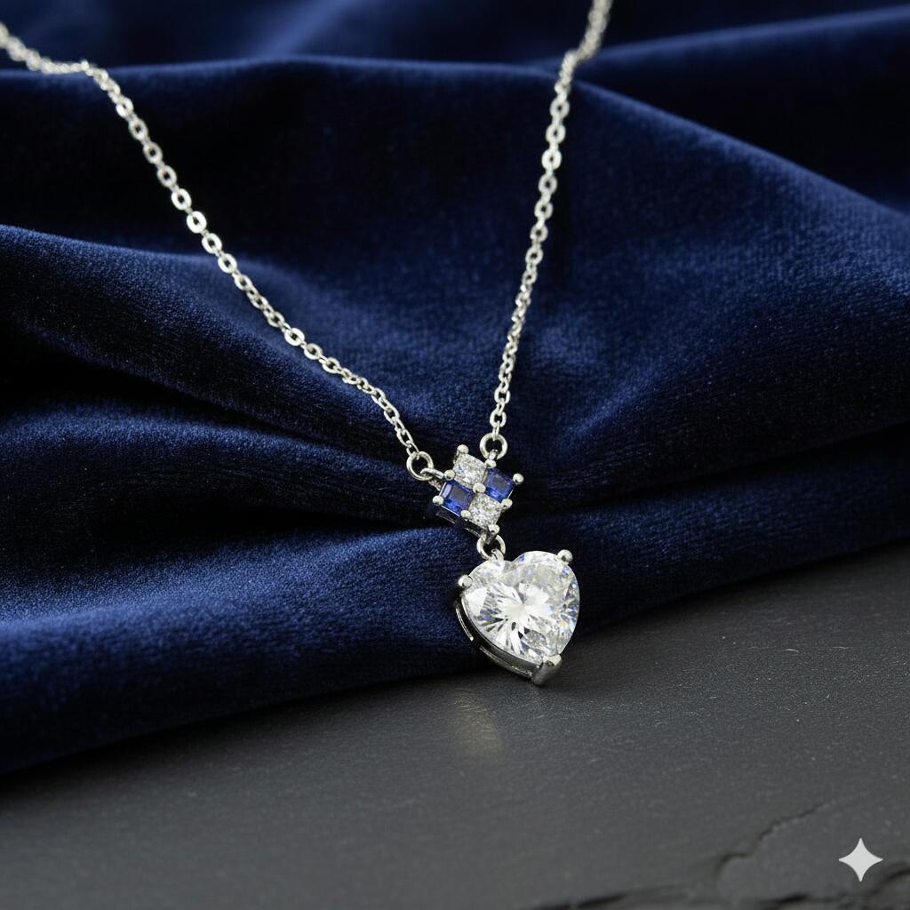 Collier RS N-173 Pierre en coeur de 8 X 8 mm