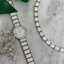 Ladies' watches