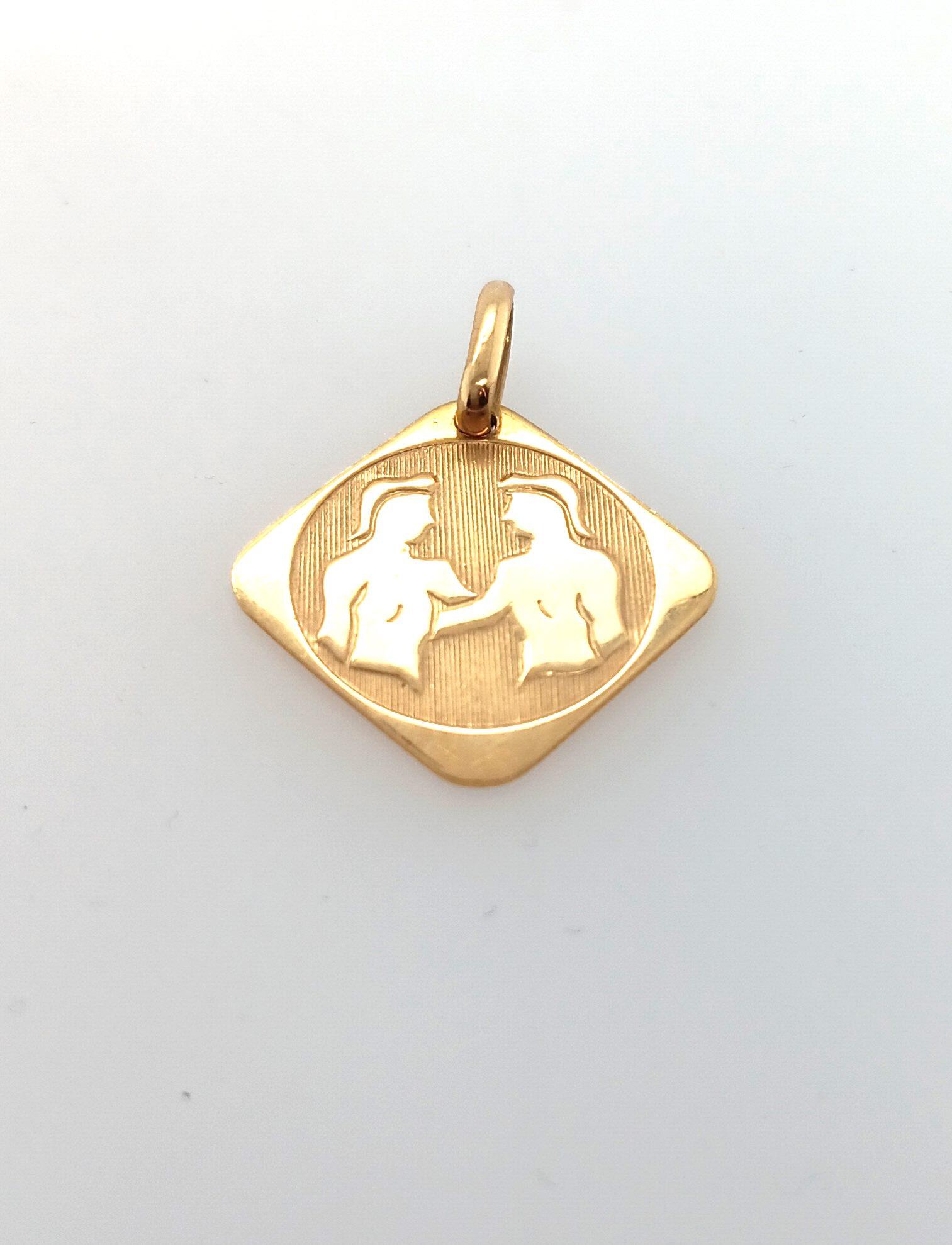 Pendentif médaille 1.5X1.5cm gémeaux or jaune 18K ( dernier modele )