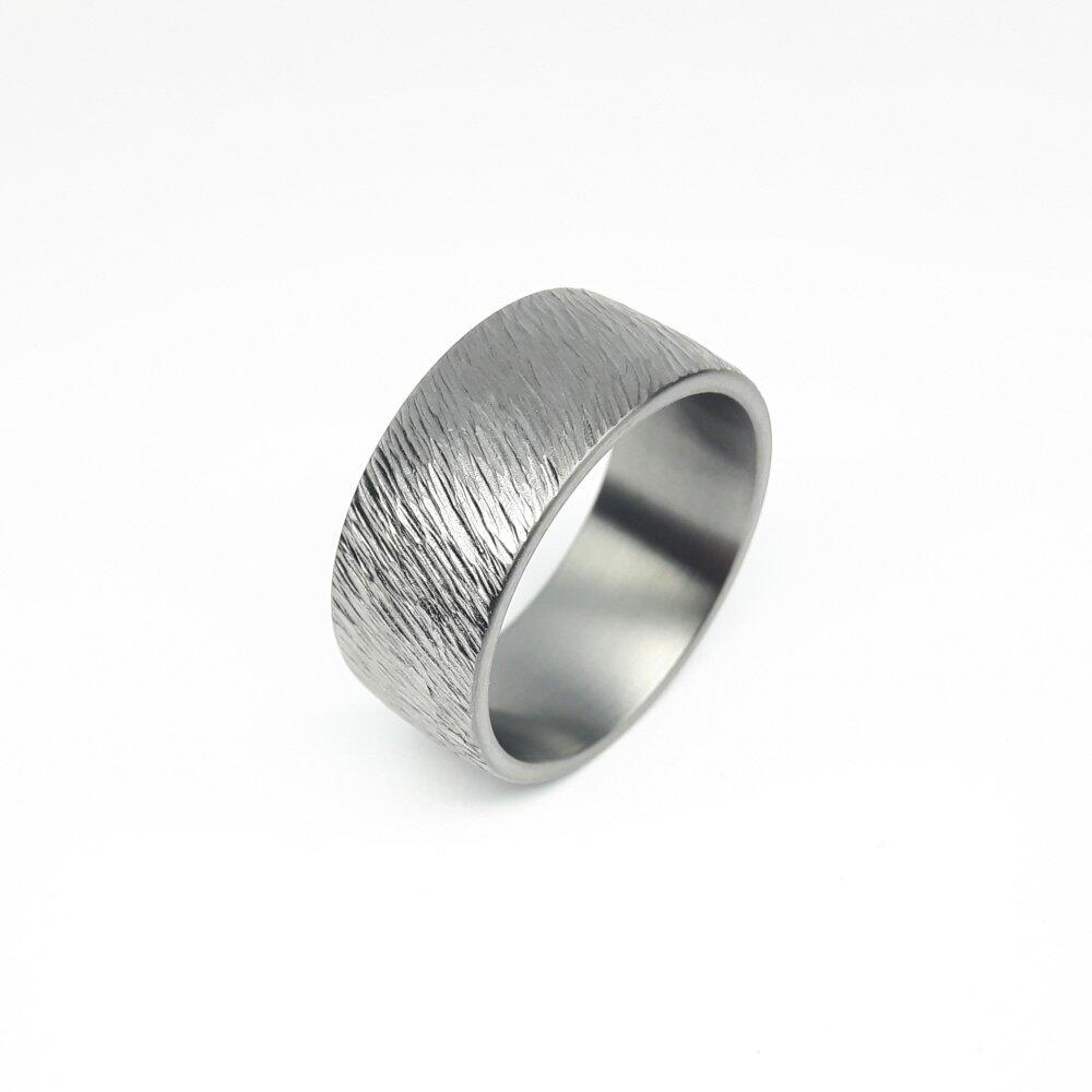 "Finnenschlag", Ring aus 999er Tantal. Unikat.