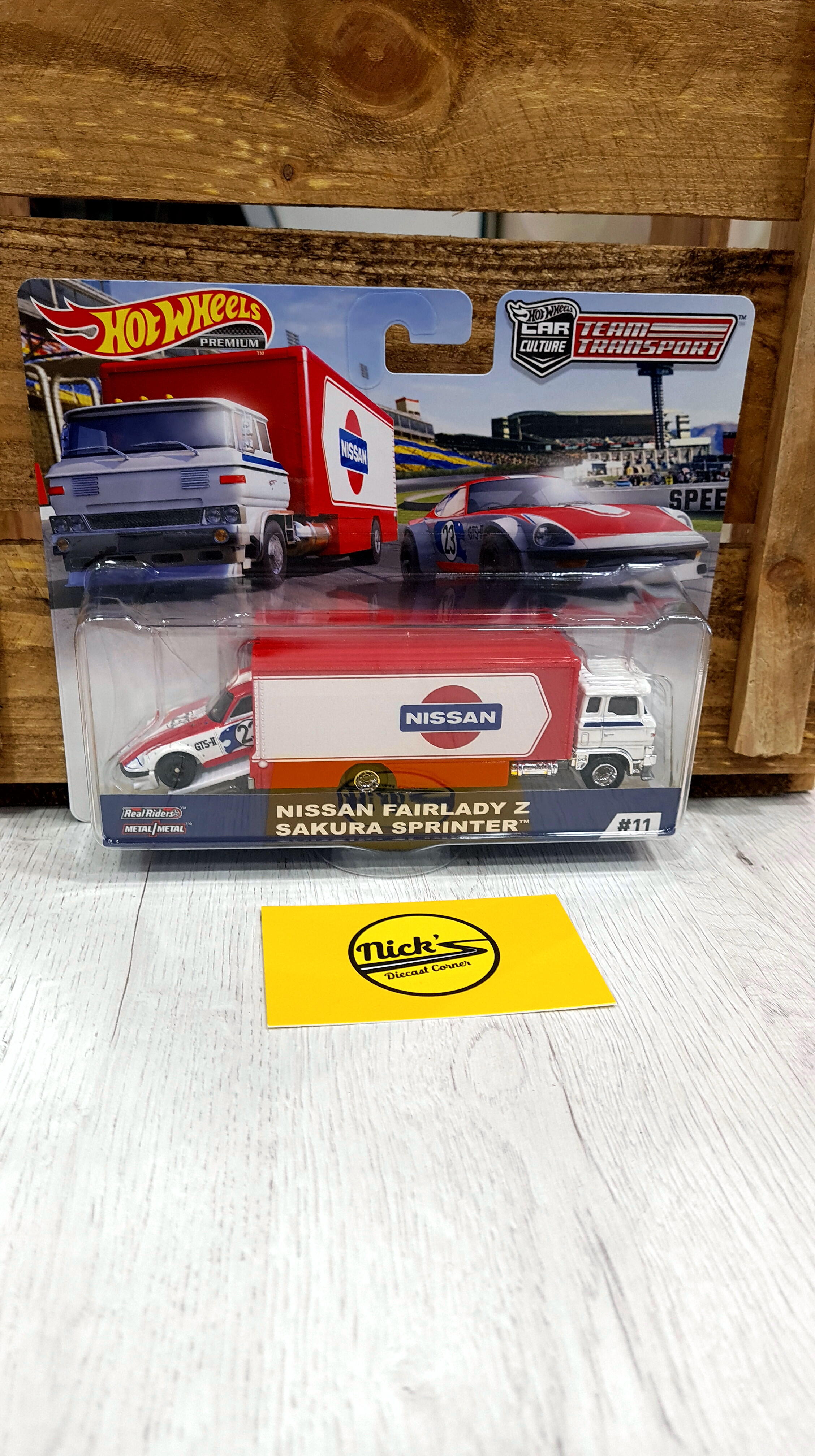 Hot wheels team shop transport sakura sprinter