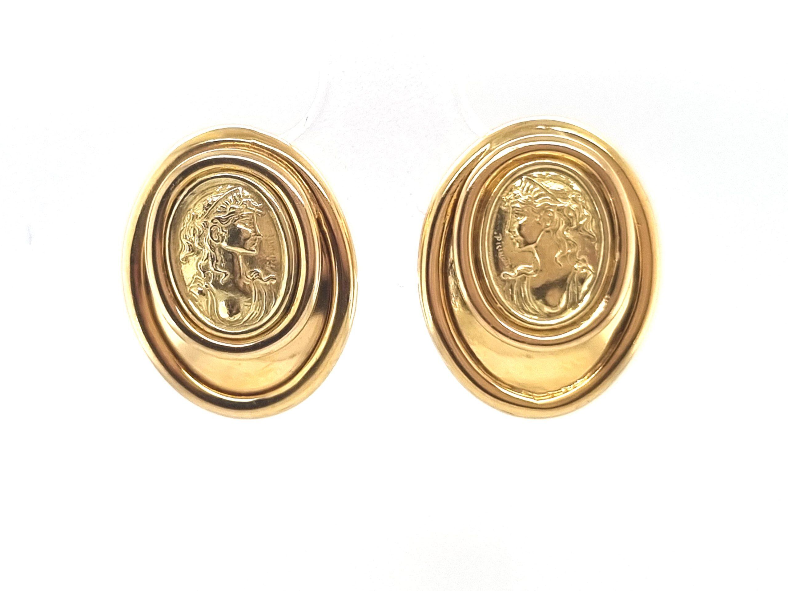 18K yellow gold earrings with camay motif