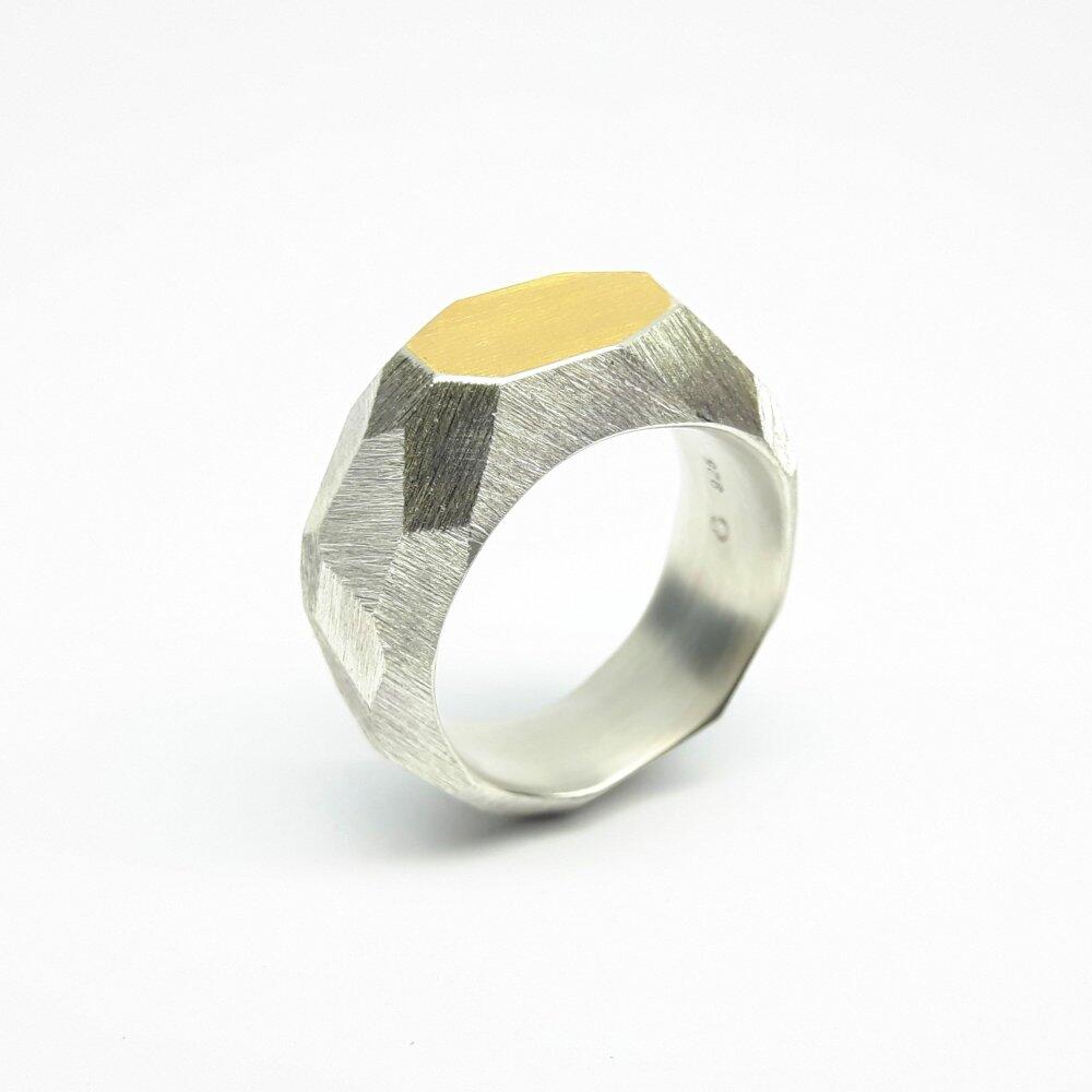 Bague en argent 925/- et or fin. Pièce unique.